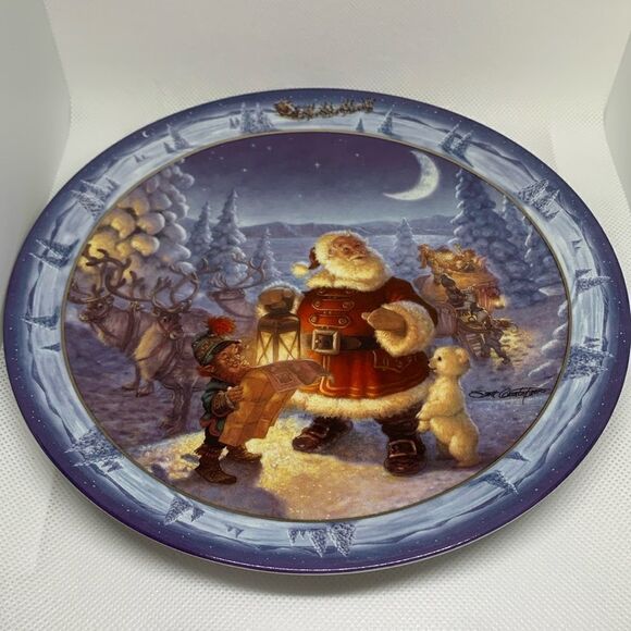 CHECKING IT TWICE Plate Scott Gustafson Santa's On His Way Series Bradford Exch - Picture 2 of 3